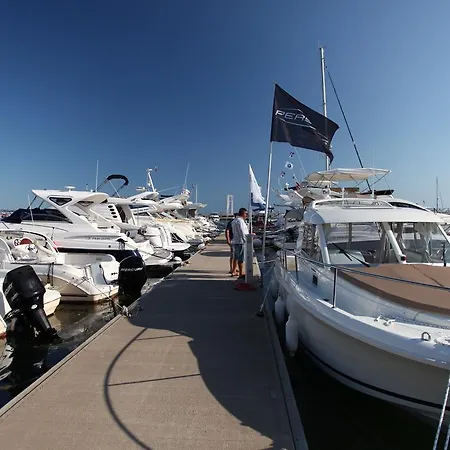 Lazur 1-5 Complex 4* 스베티 블라스