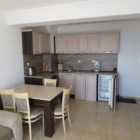 Lazur 1-5 Complex 酒店