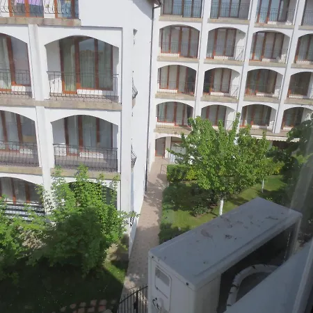 Lazur 1-5 Complex 酒店 4*